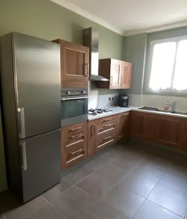 La Caennaise, T2 Proche Du Chateau De * קאין